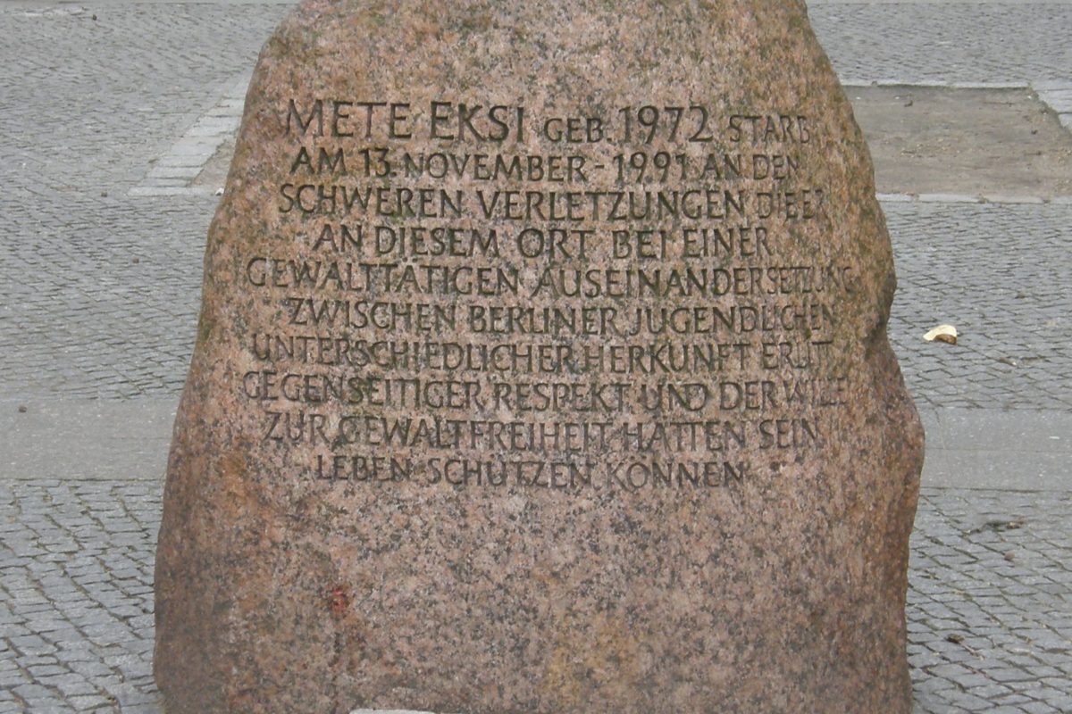 Gedenkstein Mete-Ekşi – Quelle: Wikipedia